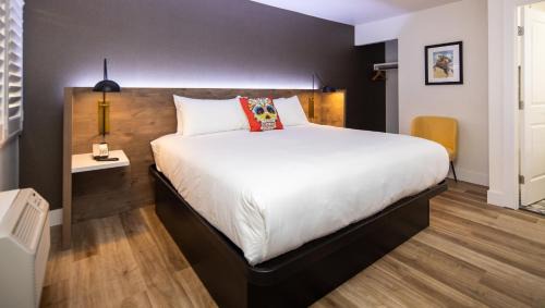 King Room - Non-Smoking