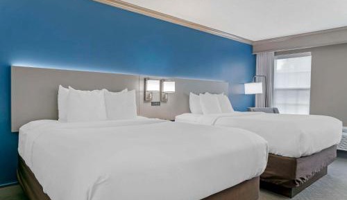 Queen Room with Two Queen Beds - Non-Smoking - Ground Floor