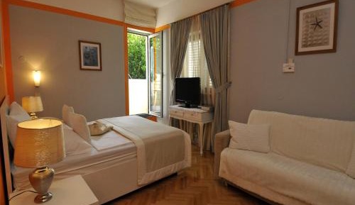 Superior Double Room with Garden View