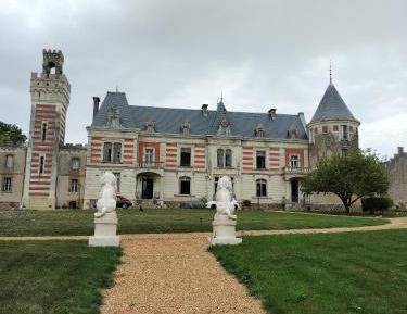 Deluxe Double Room with Castle View