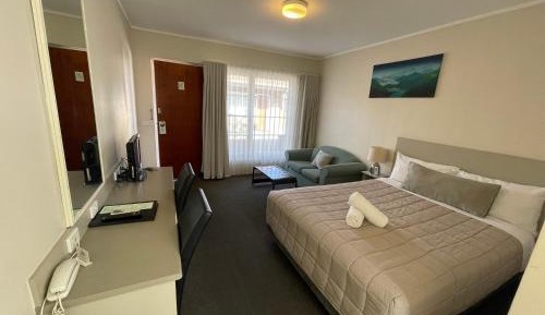 Executive Queen Room