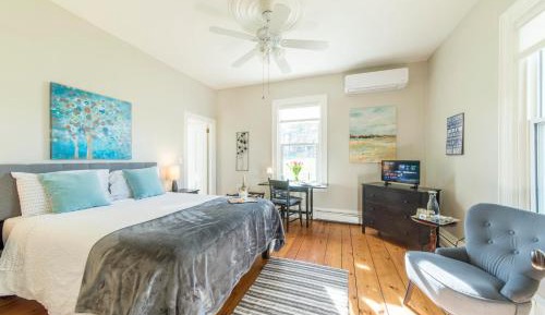 Queen Room with Garden View