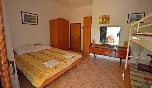Three-Bedroom Apartment with Balcony