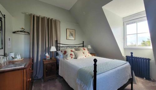 Deluxe Double Room with Shower