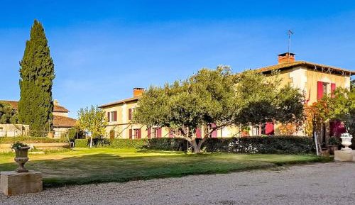 Six-Bedroom House