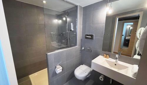 Superior Queen Room with Sofa Bed - Non-Smoking