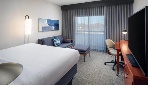 King Room with Sofa Bed