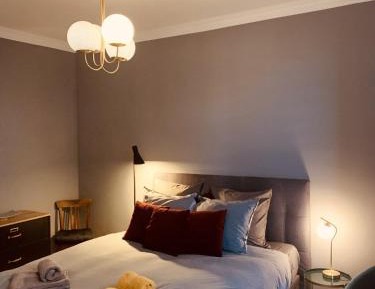 Deluxe Queen Suite