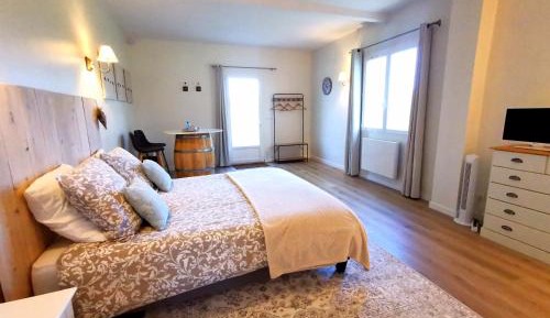 Queen Room with Garden View