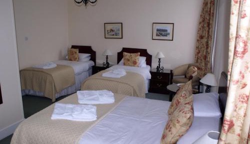 Family Room (4 Adults)