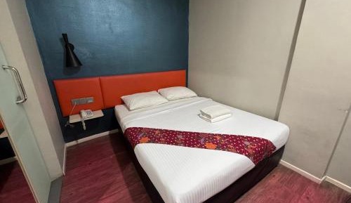 Standard Queen No Window