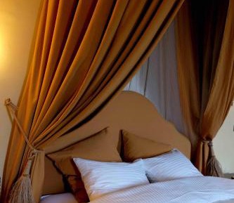 Suite with River View