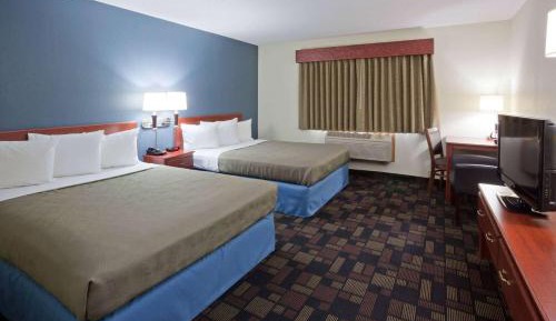 Queen Room with Two Queen Beds - Non-Smoking