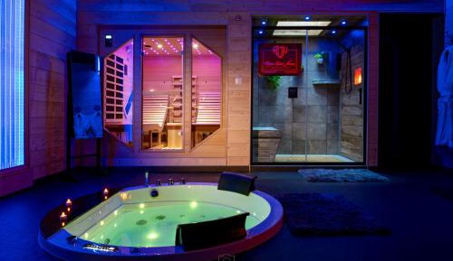 Suite with Spa Access