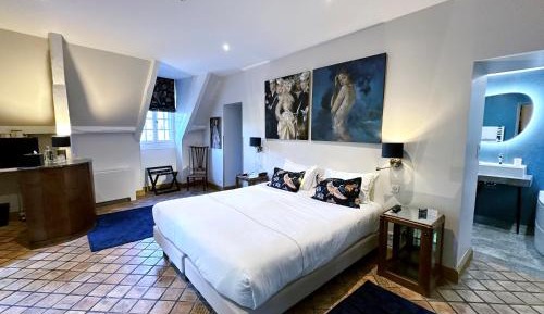 Suite with Garden View