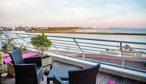 Deluxe Double Room with Sea View and Terrace