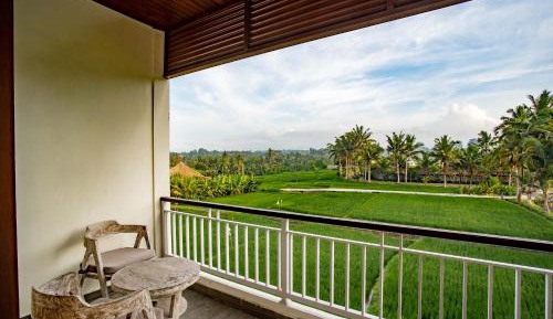 Suite Balcony with Rice Field View