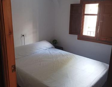 Standard Double Room with Shared Bathroom