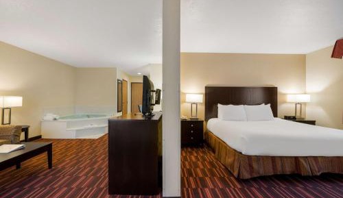 King Suite with Spa Bath - Non Smoking