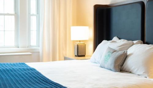 Classic King Room with Campus View