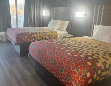 Double Room with Two Double Beds - Smoking