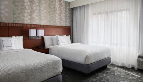 Standard Double Room with City View/Balcony/Tub - Mobility Accessible