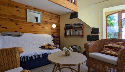 Holiday Home (4 Adults)
