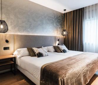 Twin Room with Free Parking
