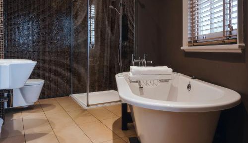 Deluxe Double Room with Bath