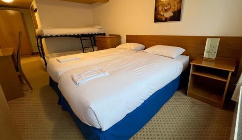 Quadruple Room with Waterfall View