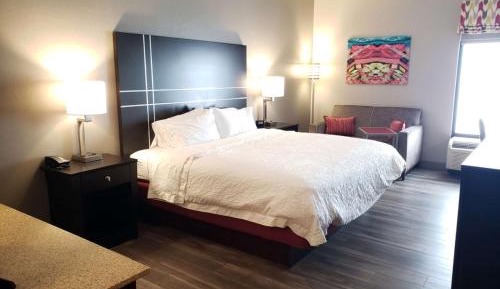 King Room with Wet Bar - Non-Smoking