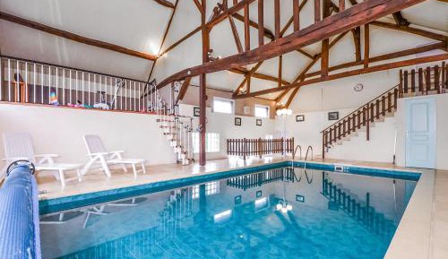 Two-Bedroom Holiday Home