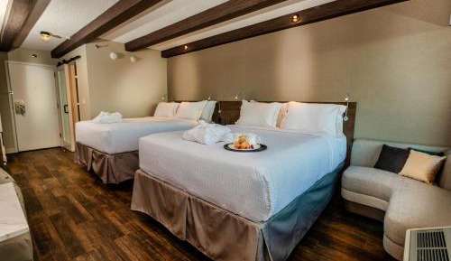 Standard Queen Room with Two Queen Beds