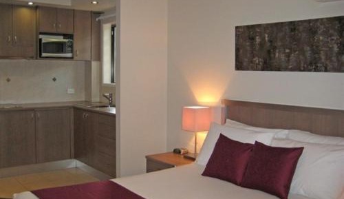 Executive Queen Room with Kitchenette