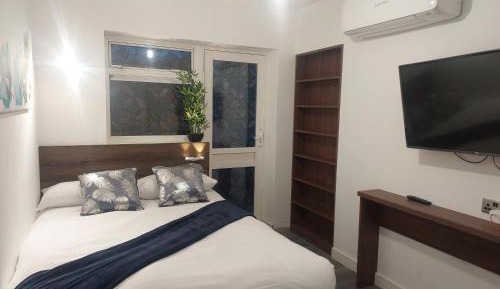 Double Room with Private Bathroom