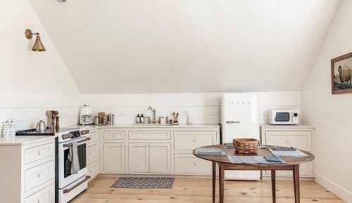 Family Room with Garden View
