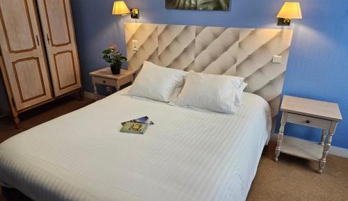 Queen Room with Garden View