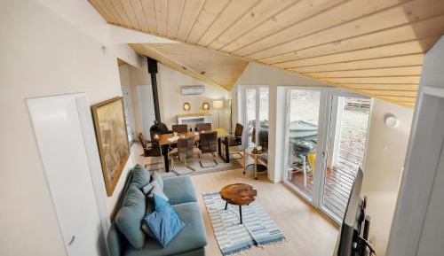 Three-Bedroom Vacation Home 
