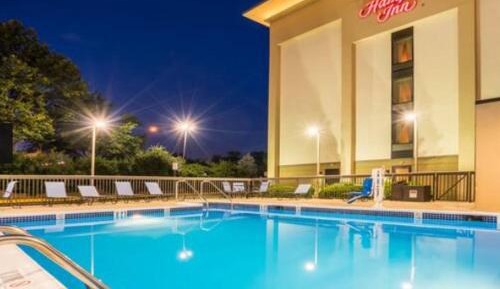 Queen Room with Roll-In Shower - Disability Access/Non-Smoking