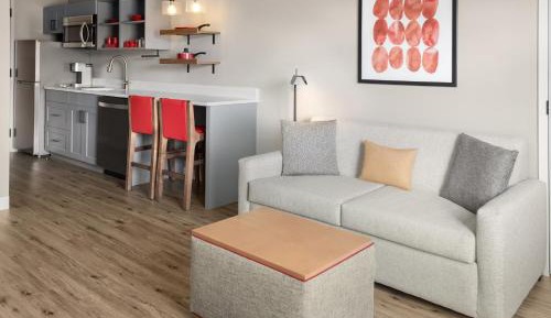 One-Bedroom King Suite with Hearing Access, Non-Smoking