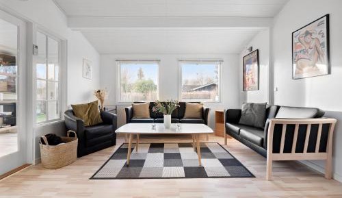 Three-Bedroom Vacation Home 