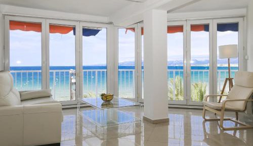 Apartment with Sea View