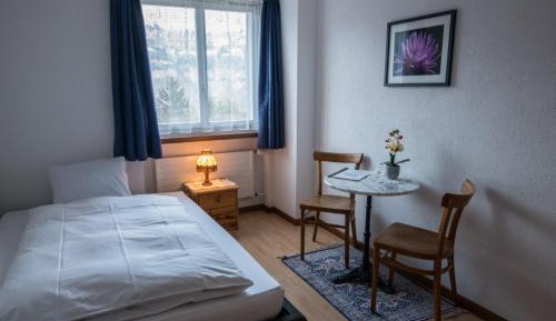 Single Room with Shared Bathroom