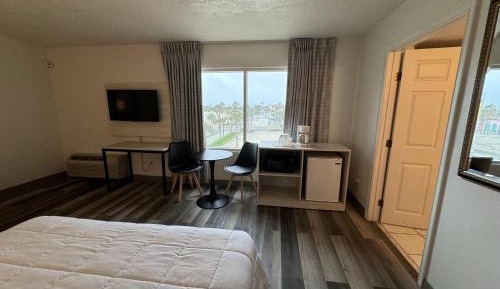 King Room with City View