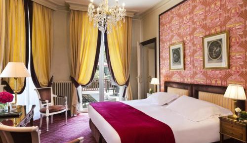 Deluxe Suite with Sea View and Terrace