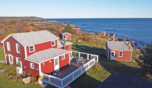 Three-Bedroom Vacation Home 