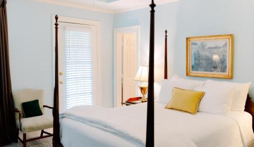Queen Room with Balcony