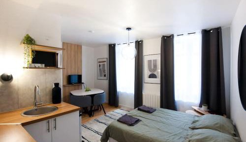 One-Bedroom Apartment
