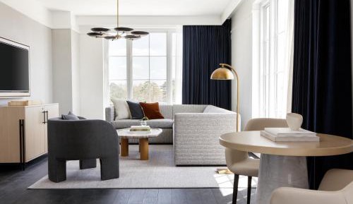 One-Bedroom Suite with Terrace