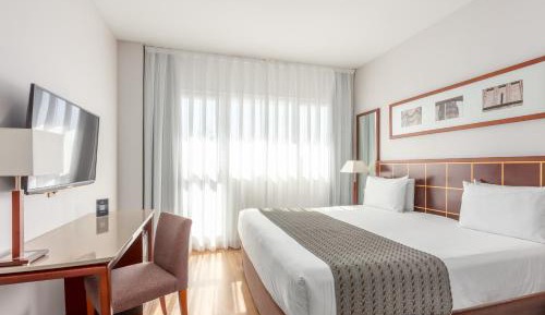 Double or Twin Room with Parking